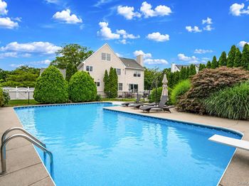 62 Tallmadge Trail