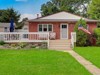 629 East Drive
