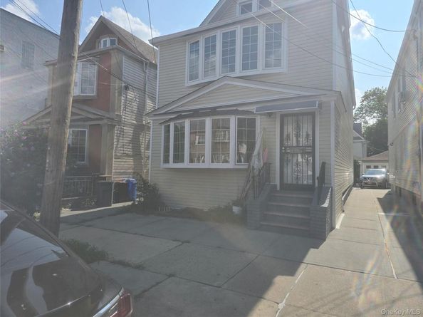 8632 122nd Street, Richmond Hill NY 11418