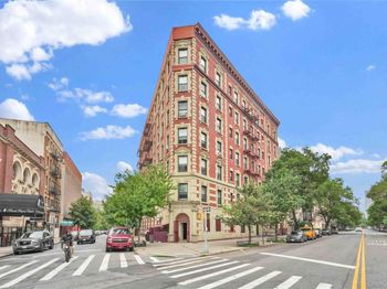92 Saint Nicholas Avenue