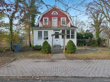 83 Elm Road E