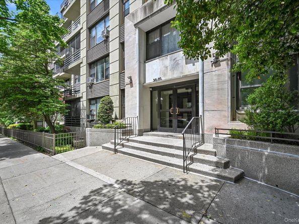 98-25 64th Road 5E, Rego Park NY 11374