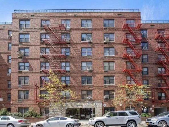 13317 Sanford Avenue 2J, Flushing NY 11355