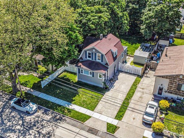 42 Willow Avenue, Freeport NY 11520