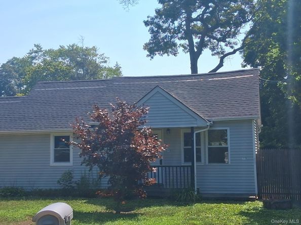 113 Huguenot Drive, Mastic Beach NY 11951