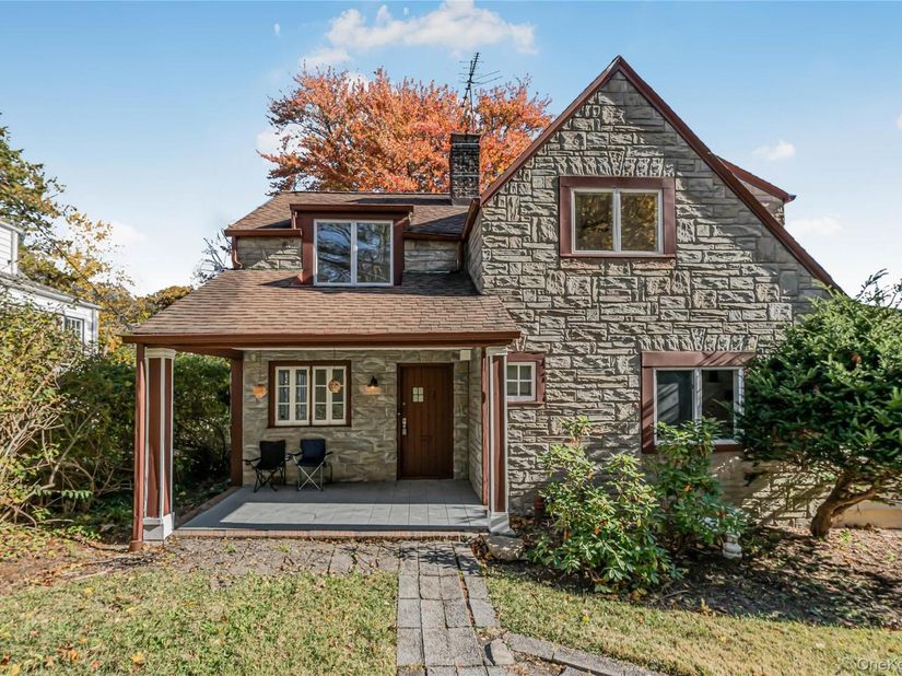 39 Hillcrest Road, Hartsdale NY 10530