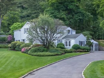 33 Oliphant Avenue