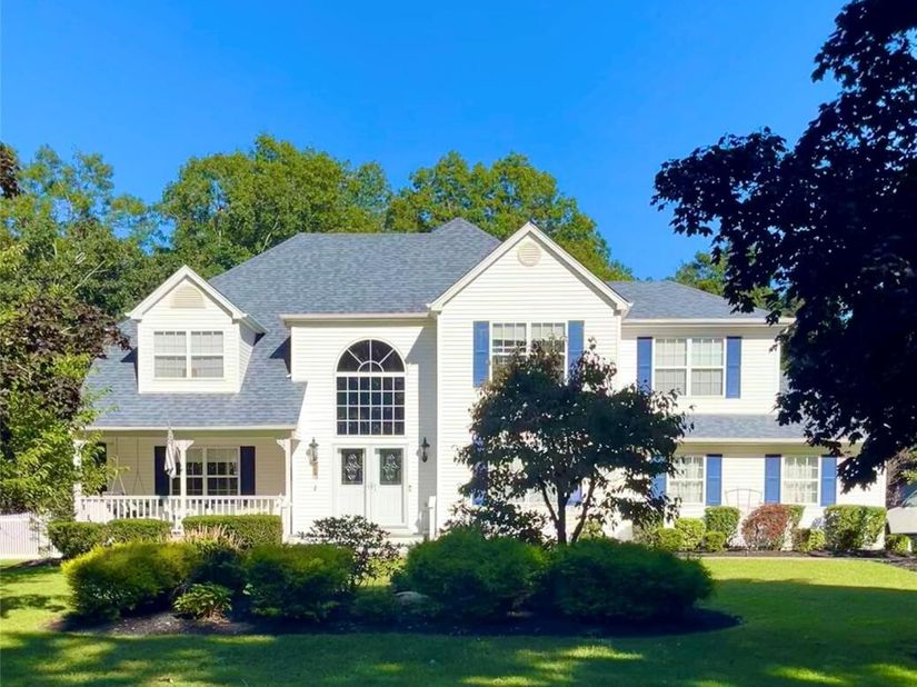 15 Silas Woods Road, Manorville NY 11949