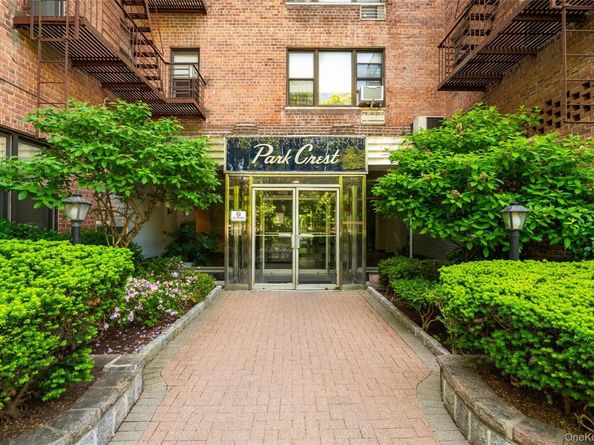 575 Bronx River Road 6C, Yonkers NY 10704