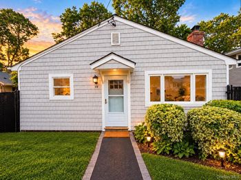 44 Sherwood Drive