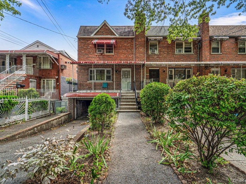 3118 Eastchester Road, Bronx NY 10469
