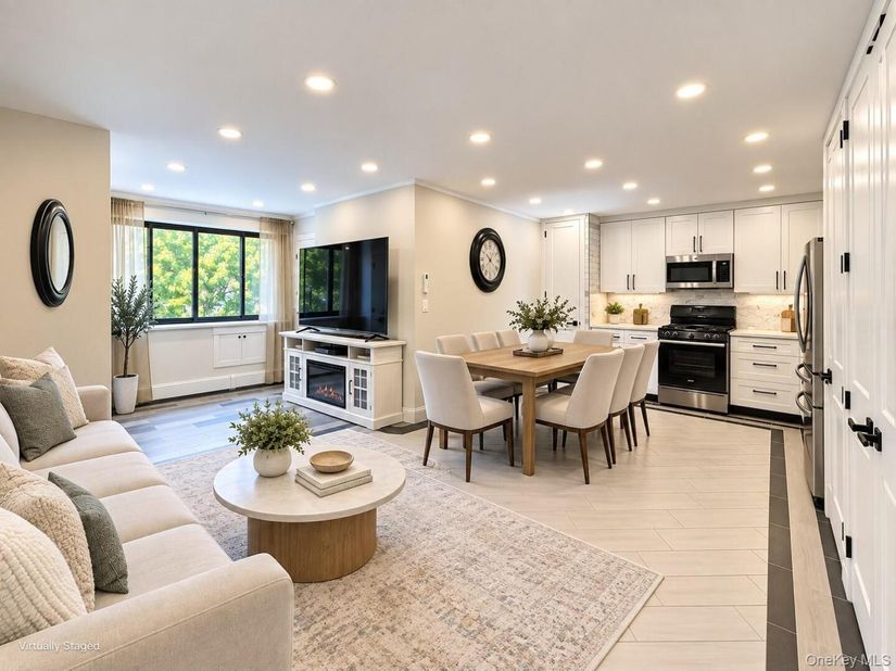 7252 Metropolitan Avenue 2B, Middle Village NY 11379
