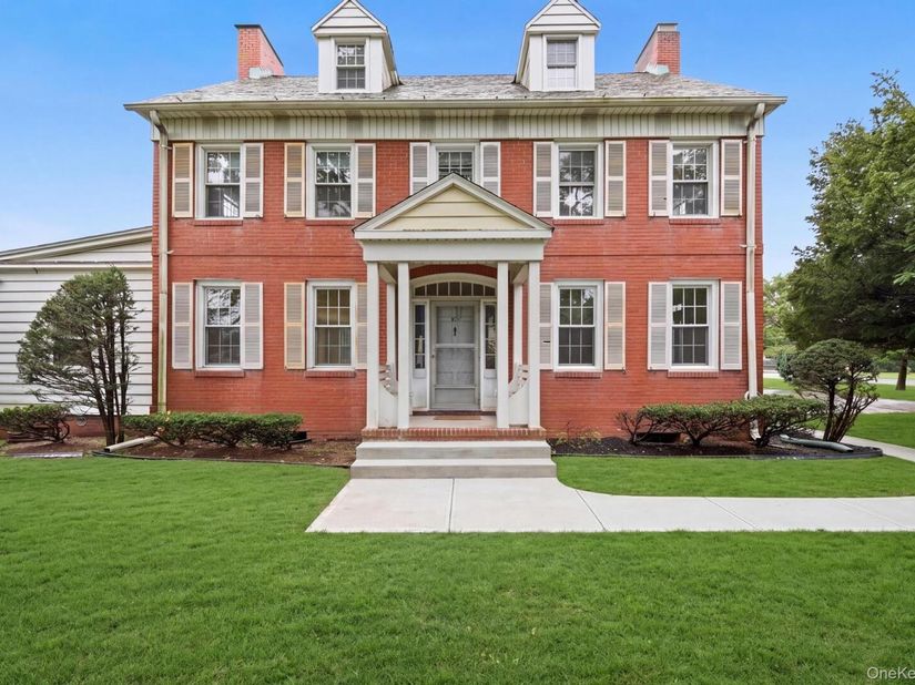45 Tennyson Avenue, Westbury NY 11590