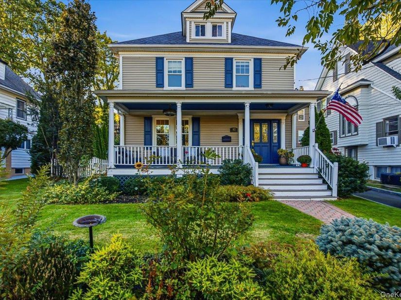 92 Webster Avenue, Port Washington NY 11050