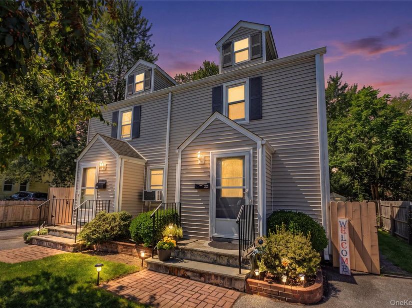 20-22 Henry Street, Kings Park NY 11754