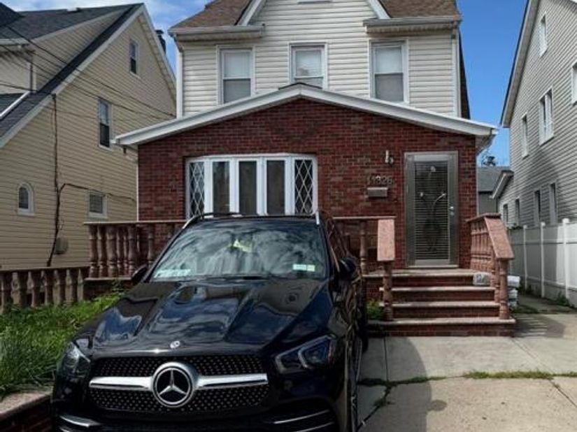 11326 202nd Street, Saint Albans NY 11412