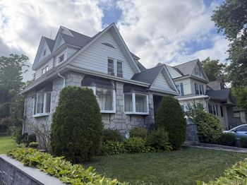 332 Rich Avenue