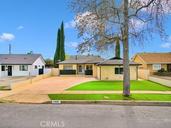 14868 Envoy, Sylmar (los Angeles) CA 91342