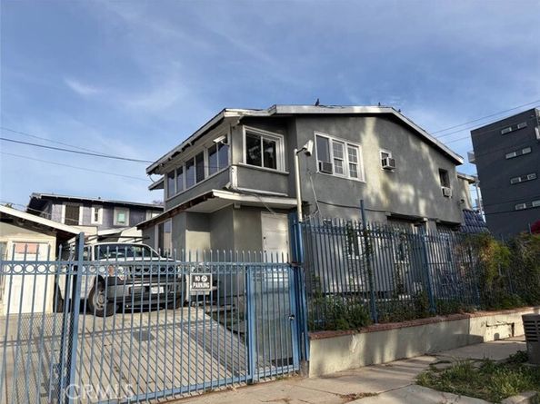 4917 Melrose, Los Angeles CA 90029