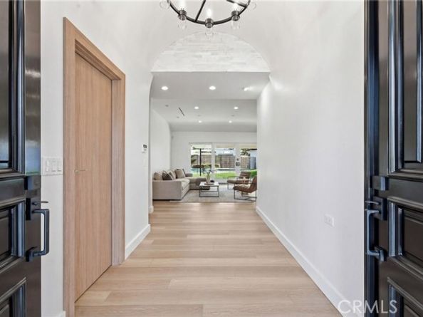 19510 Merridy, Northridge (los Angeles) CA 91324