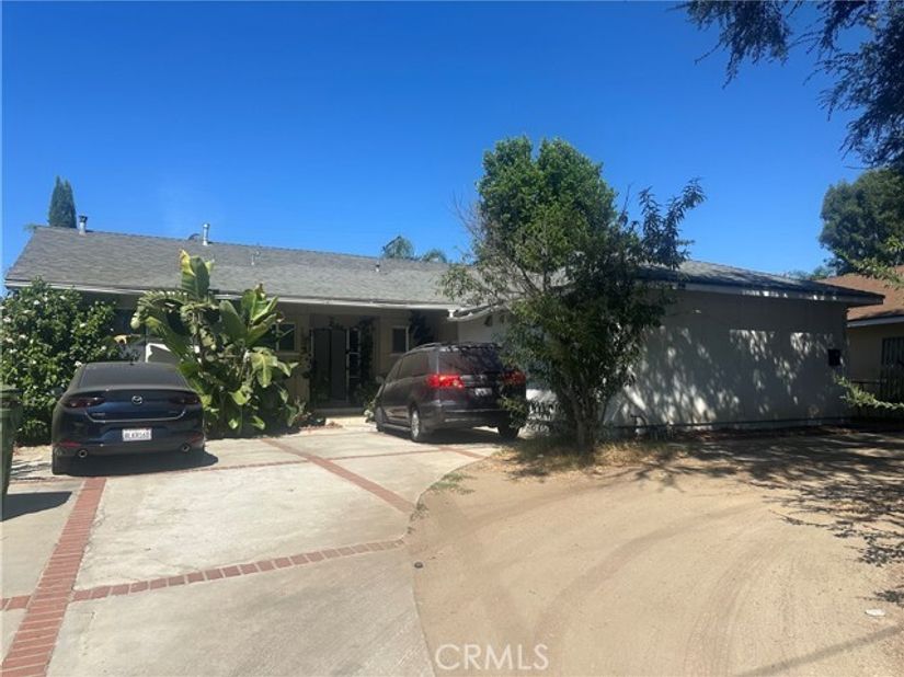 7921 Owensmouth, Los Angeles CA 91304