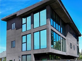 2336 S Longwood