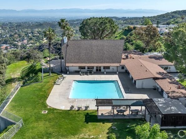 171 Comanche, Topanga (los Angeles) CA 90290
