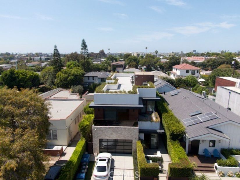 1643 S Carmelina, Los Angeles CA 90025