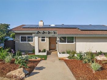 221 Via Los Miradores