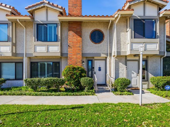 6871 Valley Circle Boulevard 2, West Hills (los Angeles) CA 91307