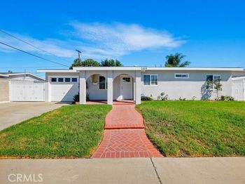 1403 E Florida