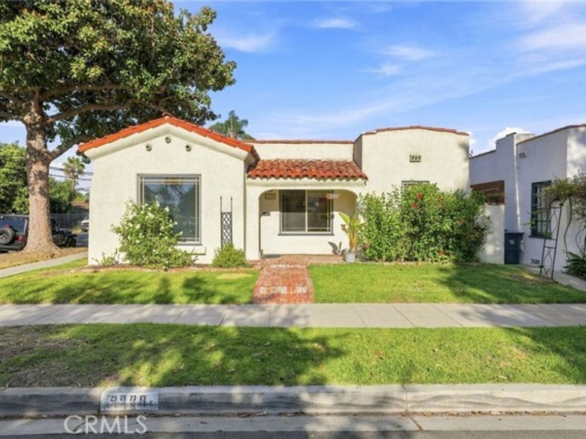 2390 Oregon, Long Beach CA 90806