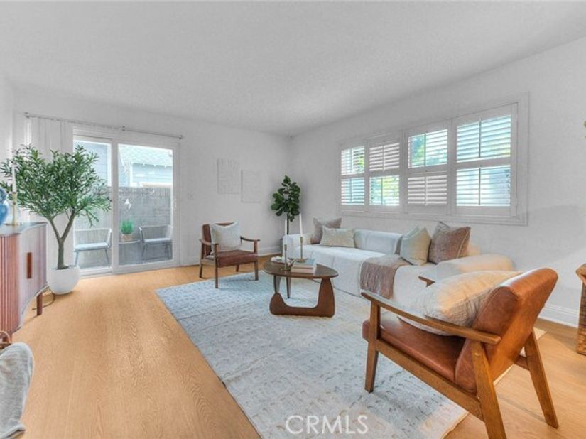 353 N Colorado 101, Long Beach CA 90814