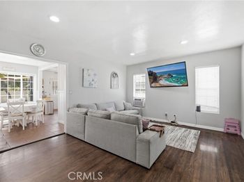 5952 Gaviota