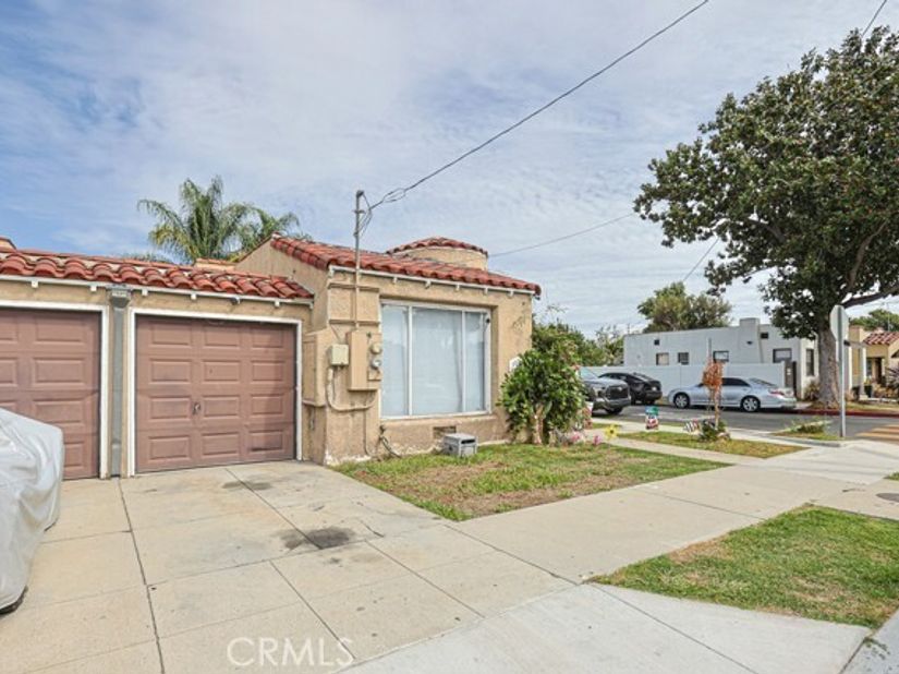103 W 51st, Long Beach CA 90805