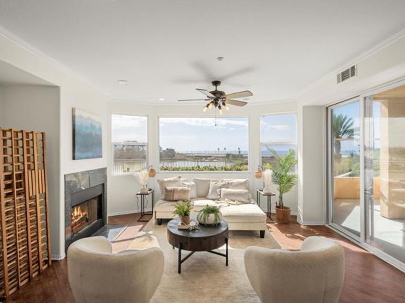 817 Kalpati Cir 105, Carlsbad CA 92008