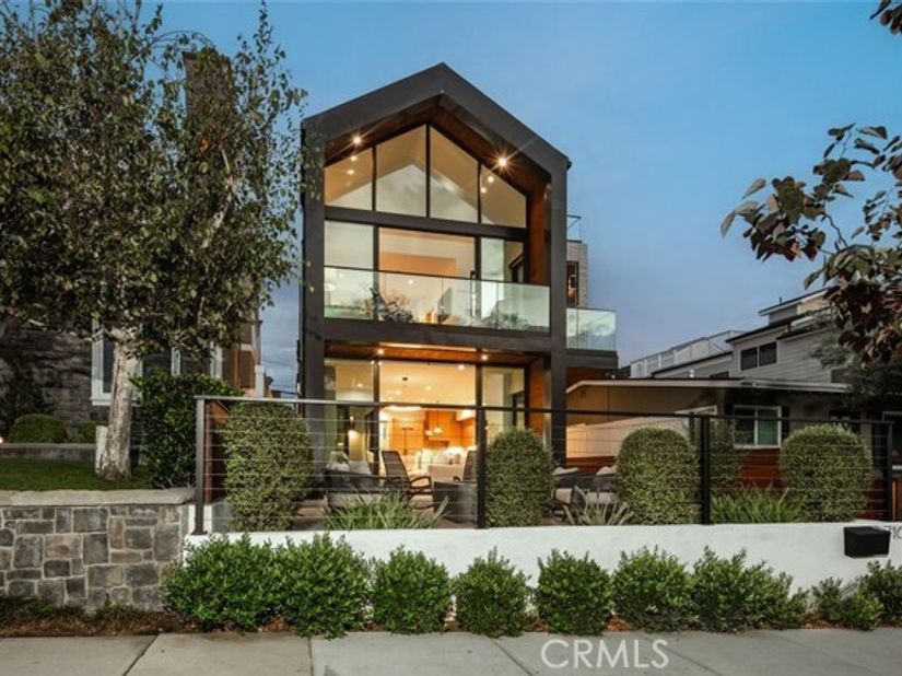 716 Orchid Avenue, Corona Del Mar (newport Beach) CA 92625