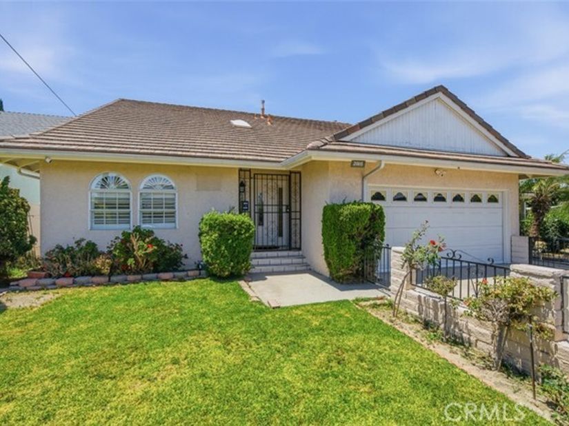 21815 Martin, Carson CA 90745