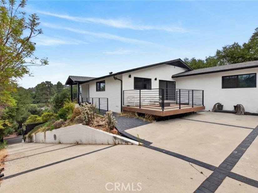1433 El Rito, Glendale CA 91208
