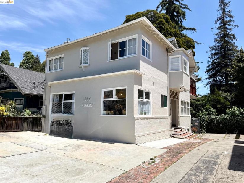 368 Adams St, Oakland CA 94610