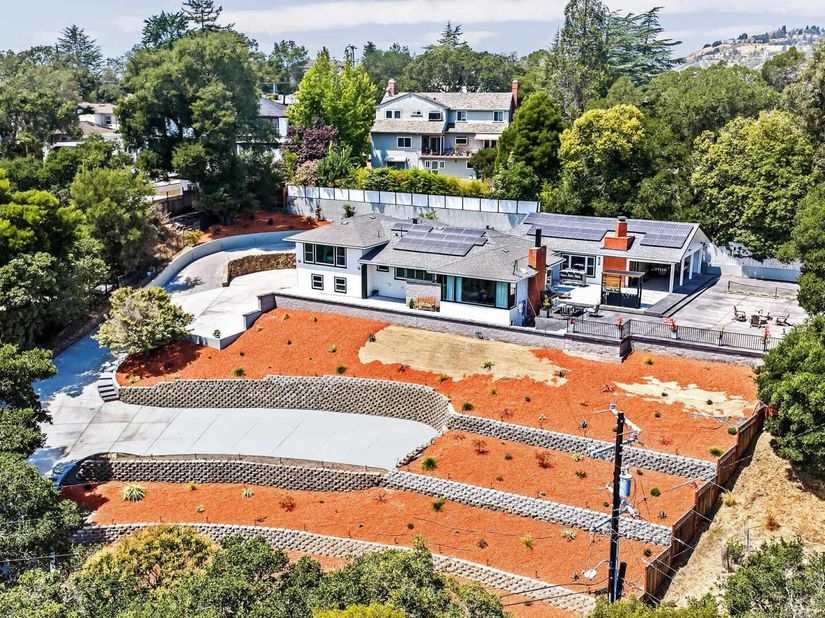 4363 Short Hill Road, Oakland CA 94605