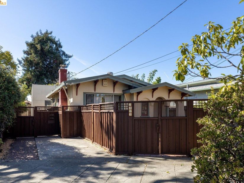 1269 Hopkins St, Berkeley CA 94702