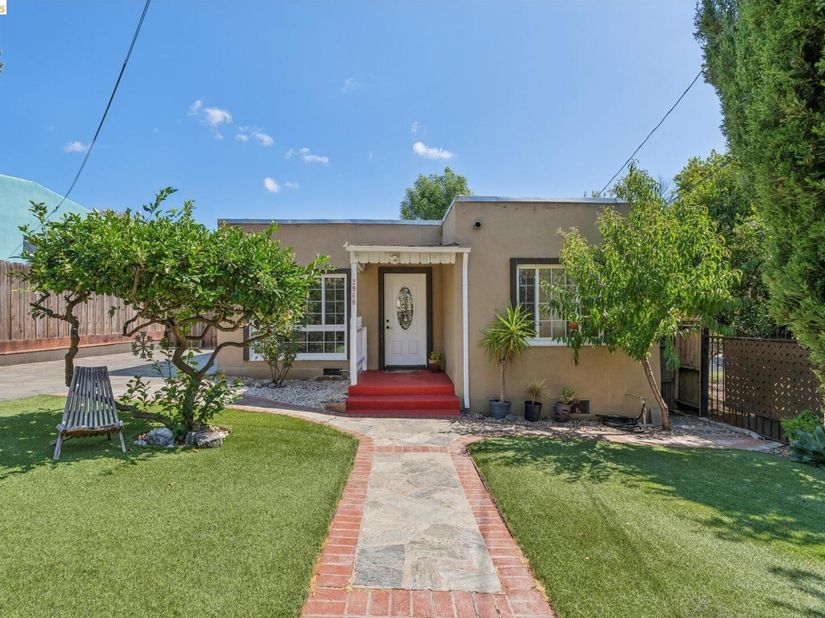 2960 106Th Ave, Oakland CA 94605