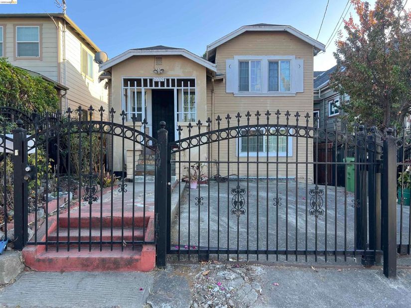 2209 E 22nd Street, Oakland CA 94606