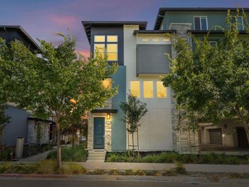 5420 Central Pkwy