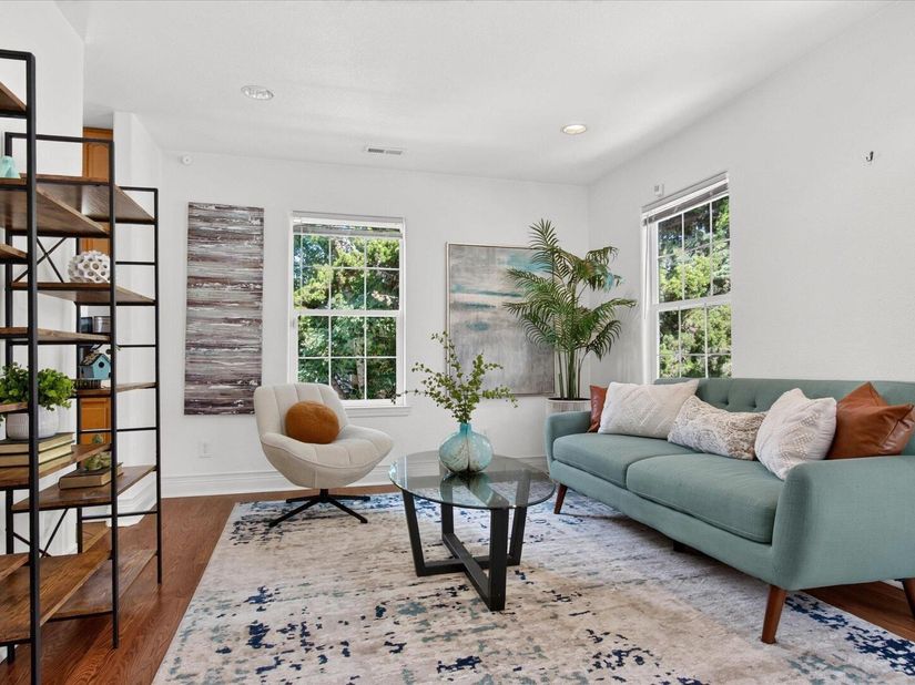 7925 Greenly, Oakland CA 94605