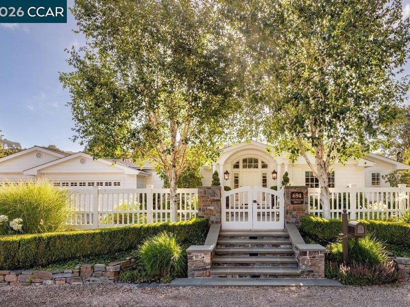 694 Los Palos Dr, Lafayette CA 94549