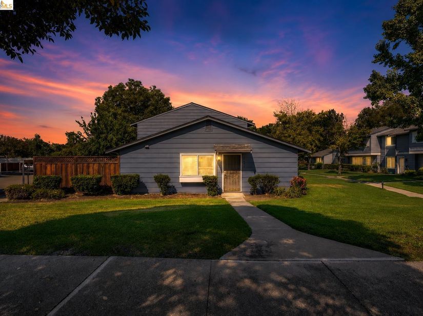 1651 Monterey Dr, Livermore CA 94551