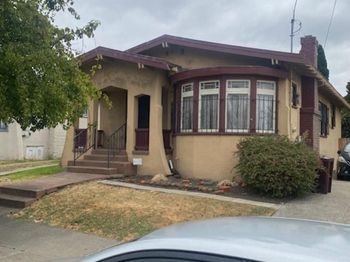 987 Yerba Buena Ave