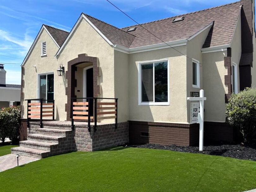 2569 Maxwell Ave, Oakland CA 94601